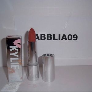 Kylie Cosmetics Silver Series Lipstick Dulce De Leche Bnib